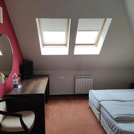 Famil - Adults Only Hotel 3*