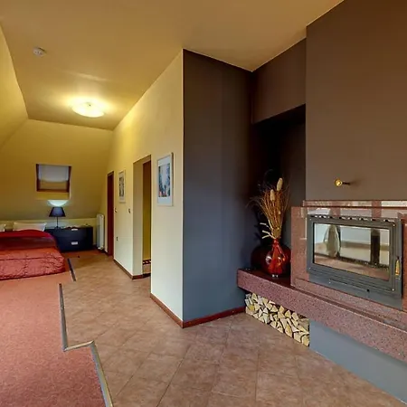 Ξενοδοχείο Famil - Adults Only