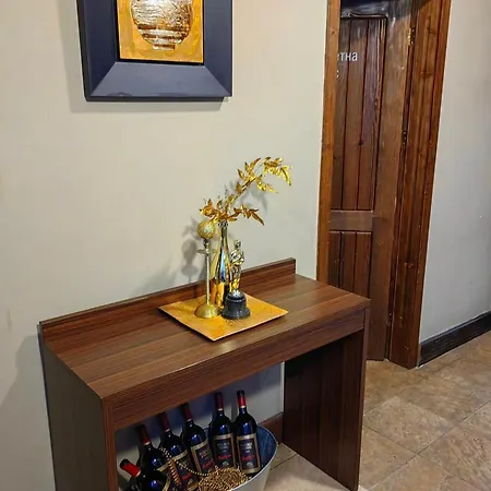 Famil - Adults Only ホテル 3*